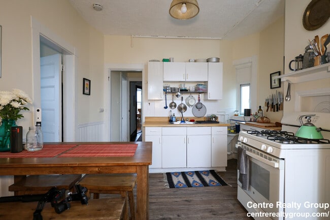 38 Jefferson St, Unit #3