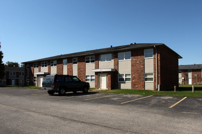 Stonebrook of Evansville in Evansville, IN - Foto de edificio - Building Photo