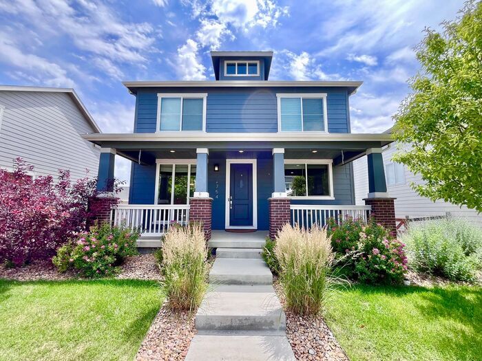 12754 Crane River Dr in Longmont, CO - Building Photo