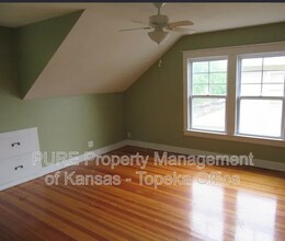 1220 SW Garfield Ave in Topeka, KS - Building Photo - Building Photo