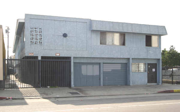 820 W Gardena Blvd in Gardena, CA - Building Photo