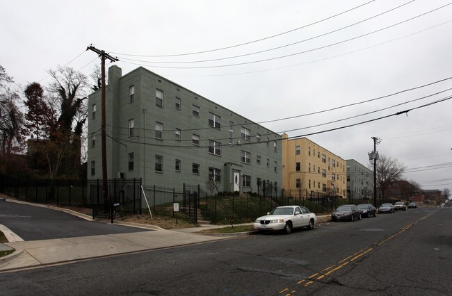 4800-4820 C St SE in Washington, DC - Building Photo - Building Photo