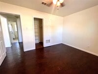 3514 Sparrow St photo'