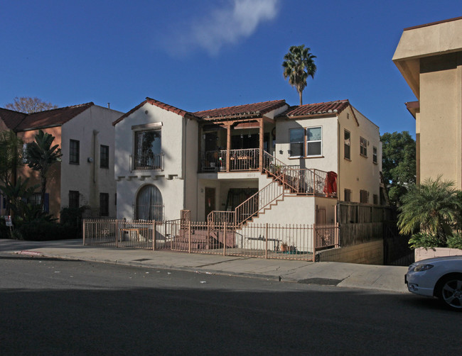 1835 New Hampshire Ave in Los Angeles, CA - Building Photo - Building Photo