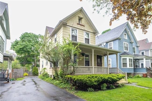 property at 39 Boardman St