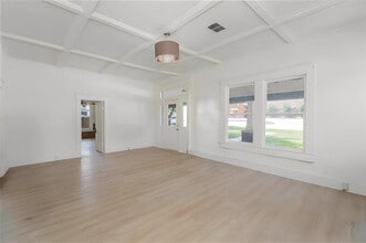 201 E Pecan St in Edgewood, TX - Building Photo - Building Photo