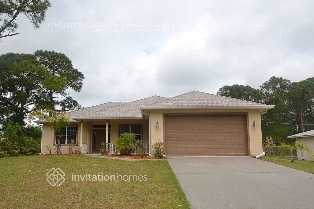 757 Cleaves St SE in Palm Bay, FL - Building Photo