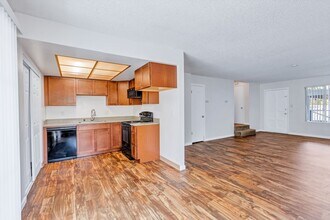 39-41 Griggs Ln in Napa, CA - Foto de edificio - Building Photo