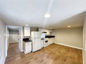 5015 Melrose Ave in Oakland, CA - Building Photo - Building Photo