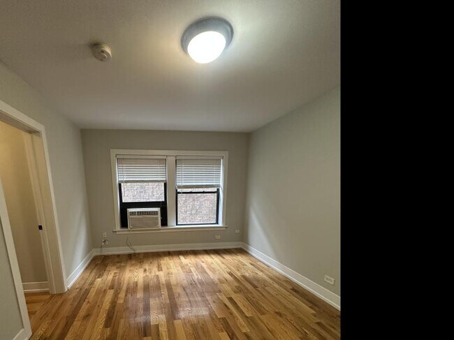 property at 550 W Arlington Pl
