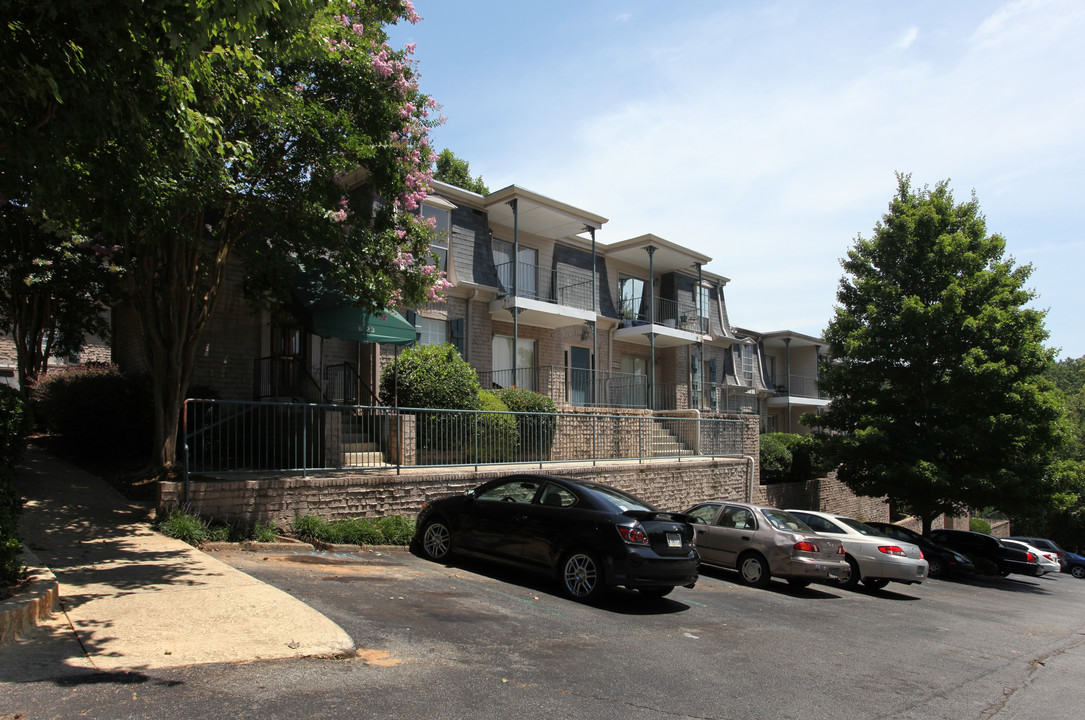 Clairmont Terrace Condominiums in Atlanta, GA - Building Photo