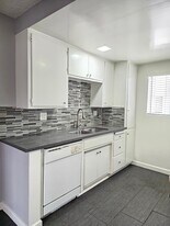 20810 Amie Ave, Unit 12 in Torrance, CA - Building Photo
