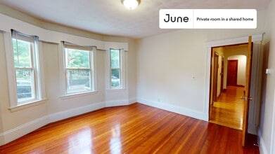 Private bedroom in 5 bed/1 bath Home in Boston, MA - Building Photo - Building Photo