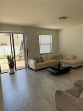 3523 W 105th Pl in Hialeah, FL - Building Photo - Building Photo