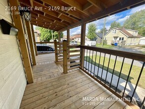 2169 Bruce Ave in Windsor, ON - Building Photo - Building Photo