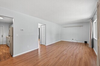 5294 Raymond Ave in Mounds View, MN - Building Photo - Building Photo