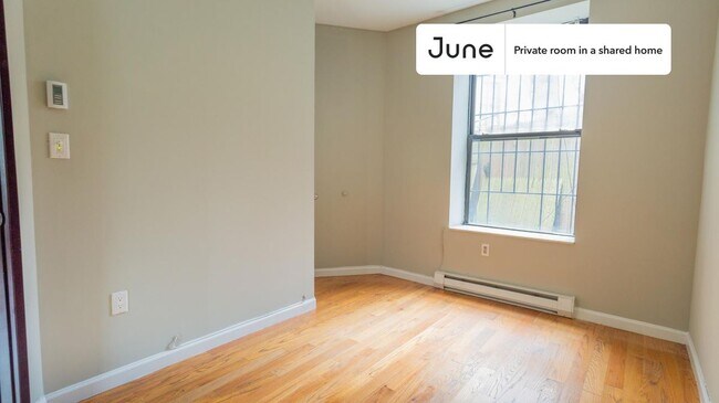 Private bedroom in 4 bed/1.5 bath Home in New York, NY - Building Photo - Building Photo