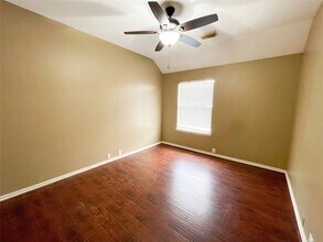 4914 Surrey Park Cir in Katy, TX - Building Photo - Building Photo