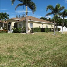 4145 SW 9th Ave in Cape Coral, FL - Building Photo - Building Photo