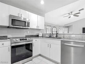 2732 NW 3rd Terrace in Cape Coral, FL - Building Photo