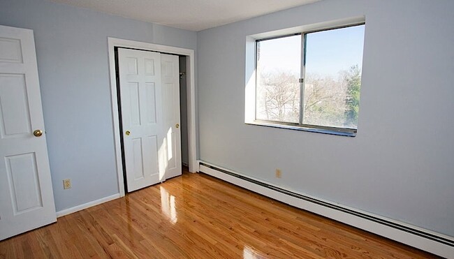 18 Murdock St, Unit 3-6R in Somerville, MA - Building Photo - Building Photo