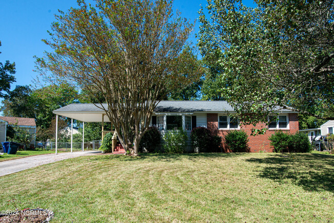 403 Cheyenne Rd in Jacksonville, NC - Building Photo - Building Photo