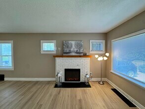 1893 Emily Ct in Auburn Hills, MI - Building Photo - Building Photo