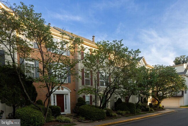 4309 Stevens Battle Ln in Fairfax, VA - Building Photo - Building Photo