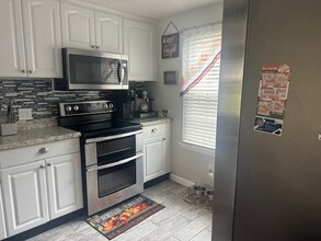 1526 Perryman Rd in Aberdeen, MD - Foto de edificio - Building Photo