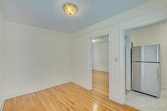 37 Lyttleton Ave in Charleston, SC - Building Photo - Building Photo