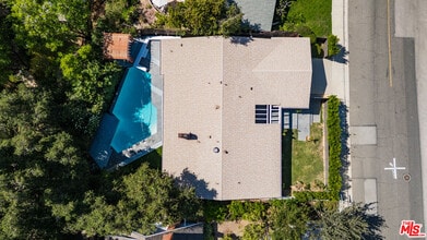23020 Wrencrest Dr in Calabasas, CA - Building Photo - Building Photo