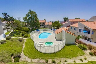 6909 Quail Pl, Unit E in Carlsbad, CA - Building Photo - Building Photo