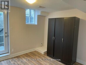 29 Nobbs Dr in Ajax, ON - Building Photo - Building Photo