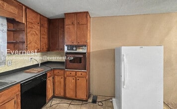 7852 Opal Dr, Unit 104 in Chattanooga, TN - Foto de edificio - Building Photo