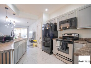 9377 W Milkweed Loop in Phoenix, AZ - Building Photo - Building Photo