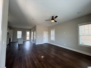 1695 Chase Ct in Hoover, AL - Building Photo - Building Photo