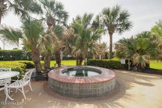 2668 Beach Blvd in Biloxi, MS - Building Photo - Building Photo