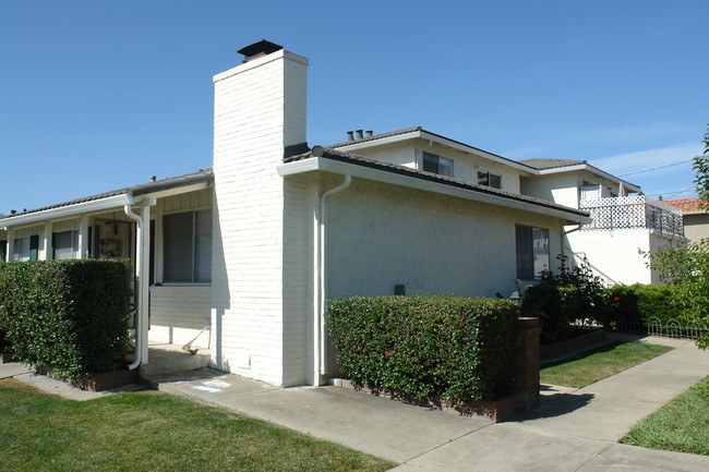 381 Greendale Way in San Jose, CA - Building Photo - Building Photo