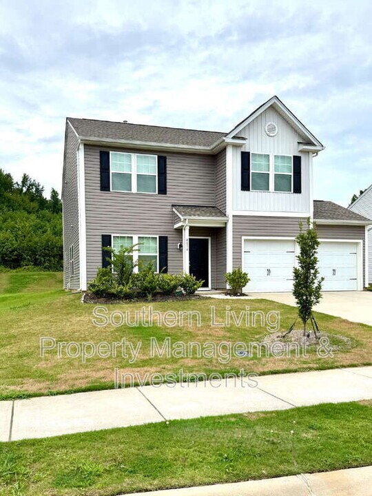 4014 Beacon Ave in Monroe, NC - Foto de edificio