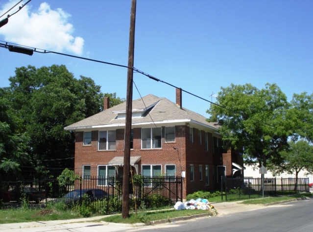 Downtownview Apartments in Dallas, TX - Foto de edificio - Building Photo