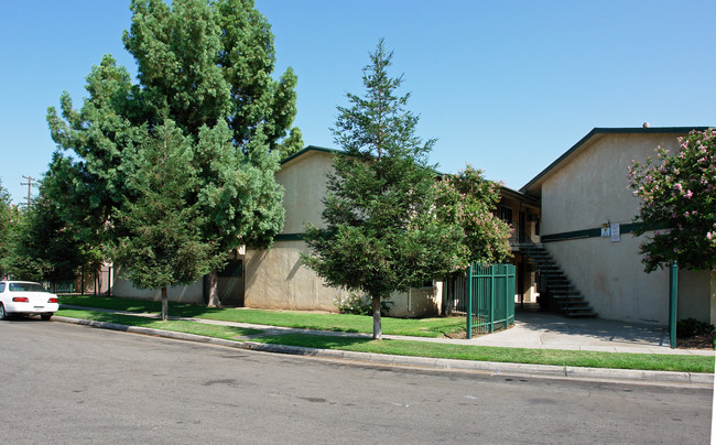 Emergency Housing in Fresno, CA - Building Photo - Building Photo