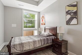 1122 S Highland St in Arlington, VA - Building Photo - Building Photo