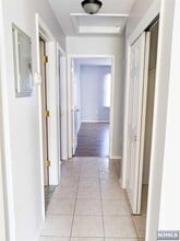 10 Elm Ct, Unit 2 in Bayonne, NJ - Foto de edificio - Building Photo