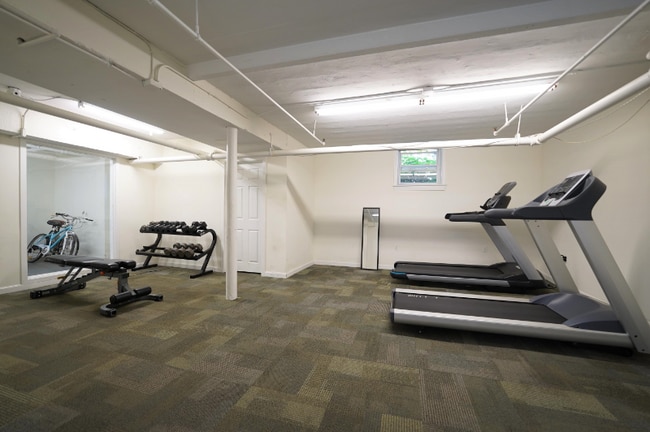 1850 Commonwealth Ave, Unit 53 in Boston, MA - Building Photo - Building Photo