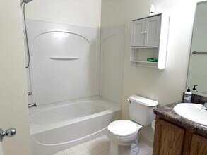 1139 Beaver in Troy, MI - Building Photo - Building Photo