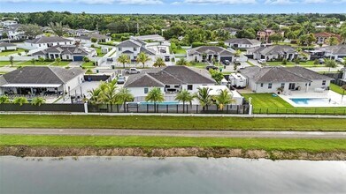 19302 SW 132nd Path in Quail Heights, FL - Building Photo - Building Photo