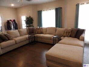 108 Dupree Ct in Elizabethtown, KY - Building Photo - Building Photo