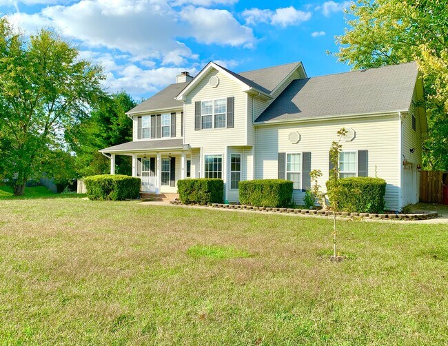 2553 Emerald Ct in Clarksville, TN - Building Photo - Building Photo