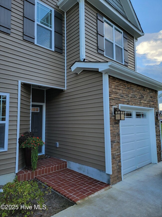 property at 1824 Fox Den Way