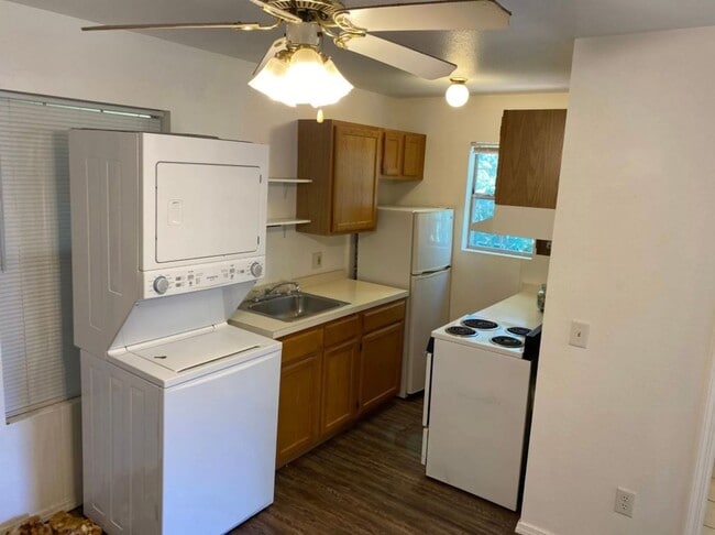 property at 980 Cleveland St